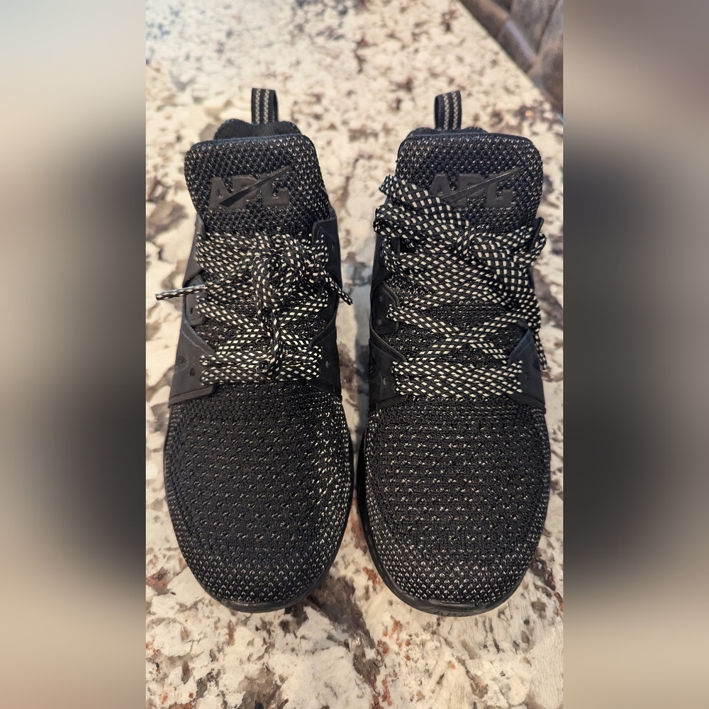 Lululemon Womens TechLoom Ascend Shoe *Reflective - size 5